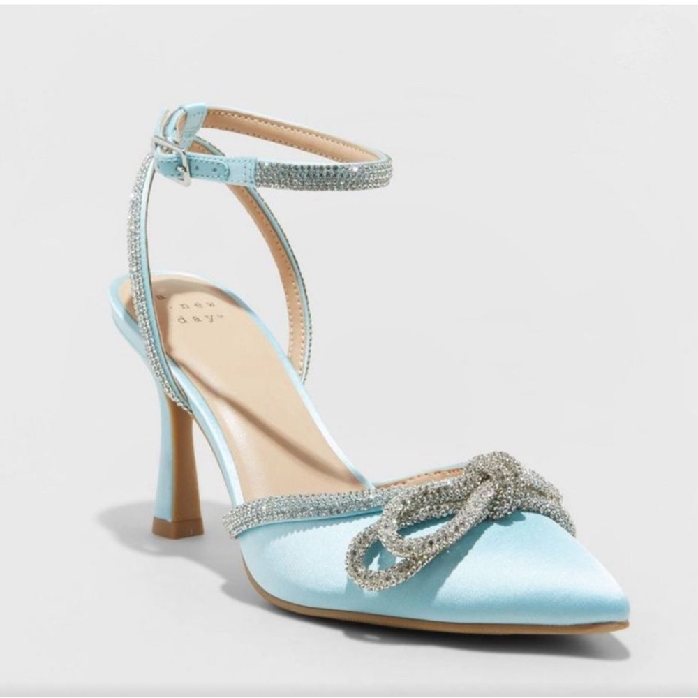 A New Day Blue Carmin Pump